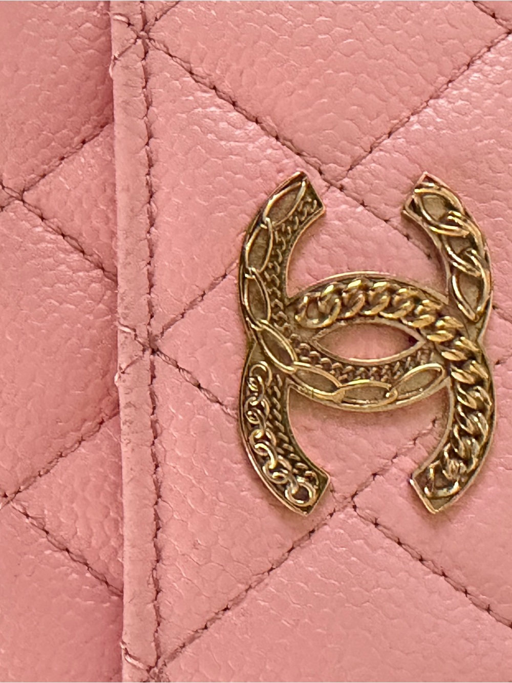 Chanel Pink Quilted Caviar Wallet with Gold CC - Picture 4 of 5